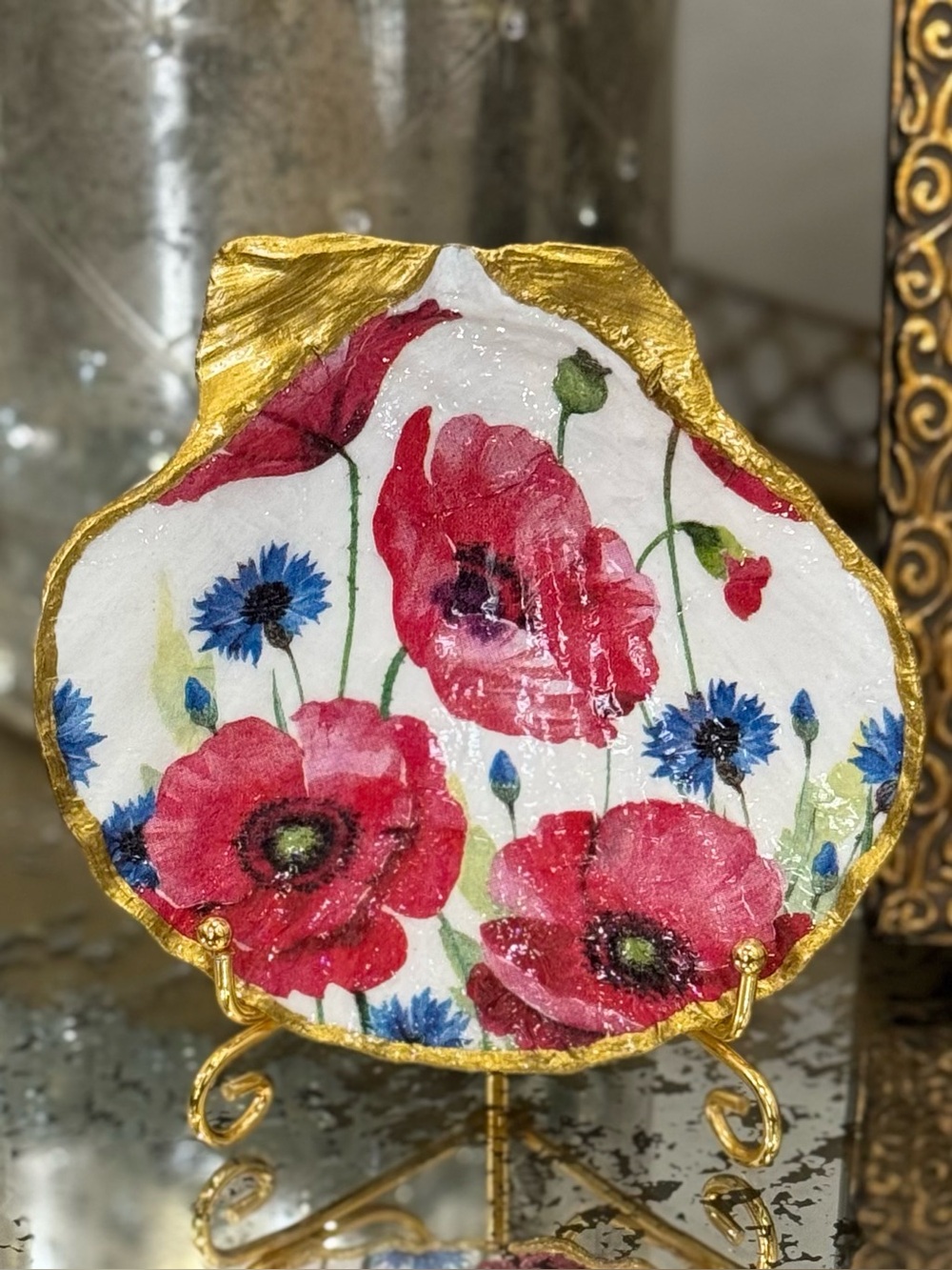 Hand Crafted Red Poppies Trinket Shell Dish 5”